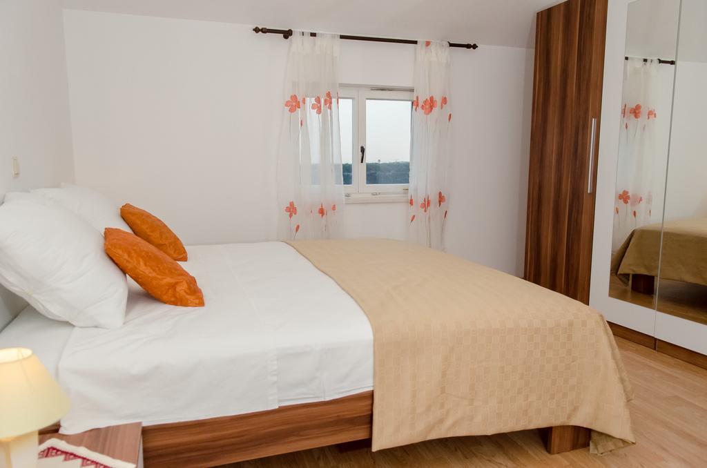 Olive Garden Apartments Чилипи Номер фото